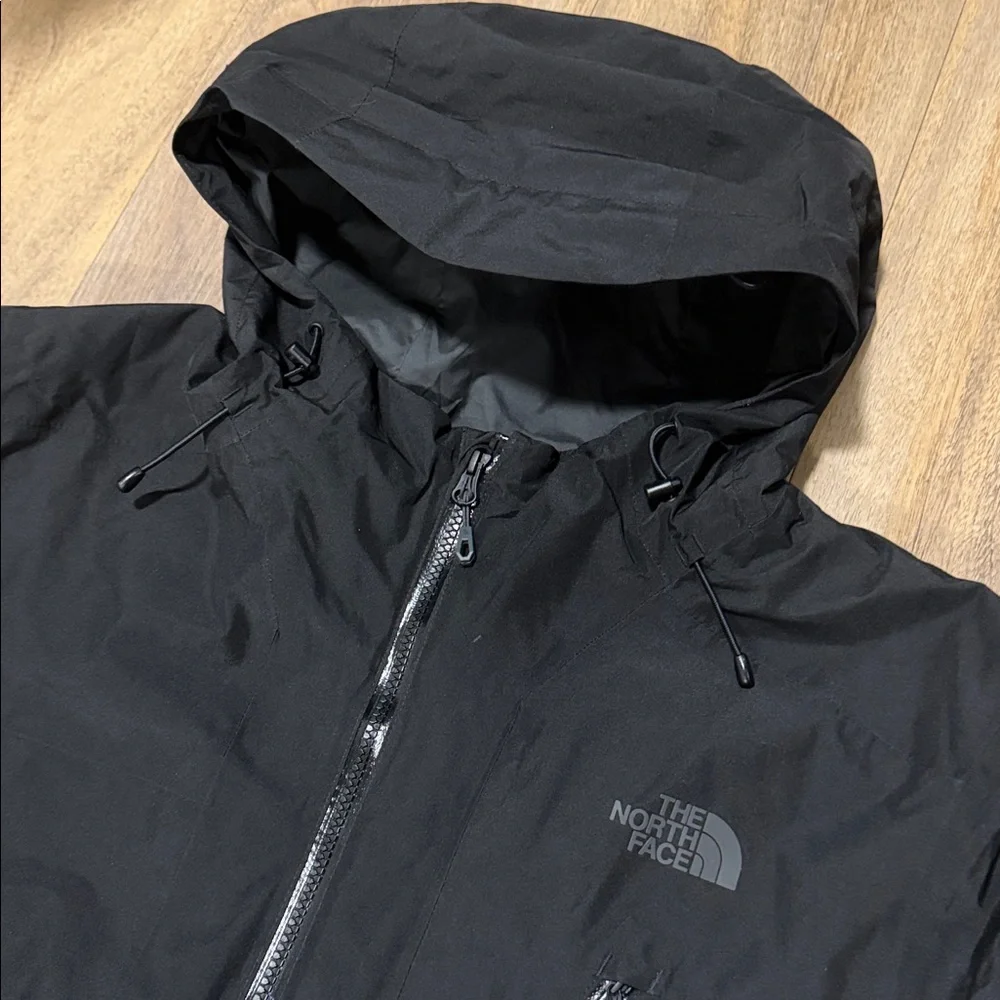 The North Face Ascendent Insulated Jacket - Picture 6 of 8